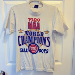 Vintage 1989 Detroit Pistons NBA World Champions Bad Boys t-shirt, Size Small
